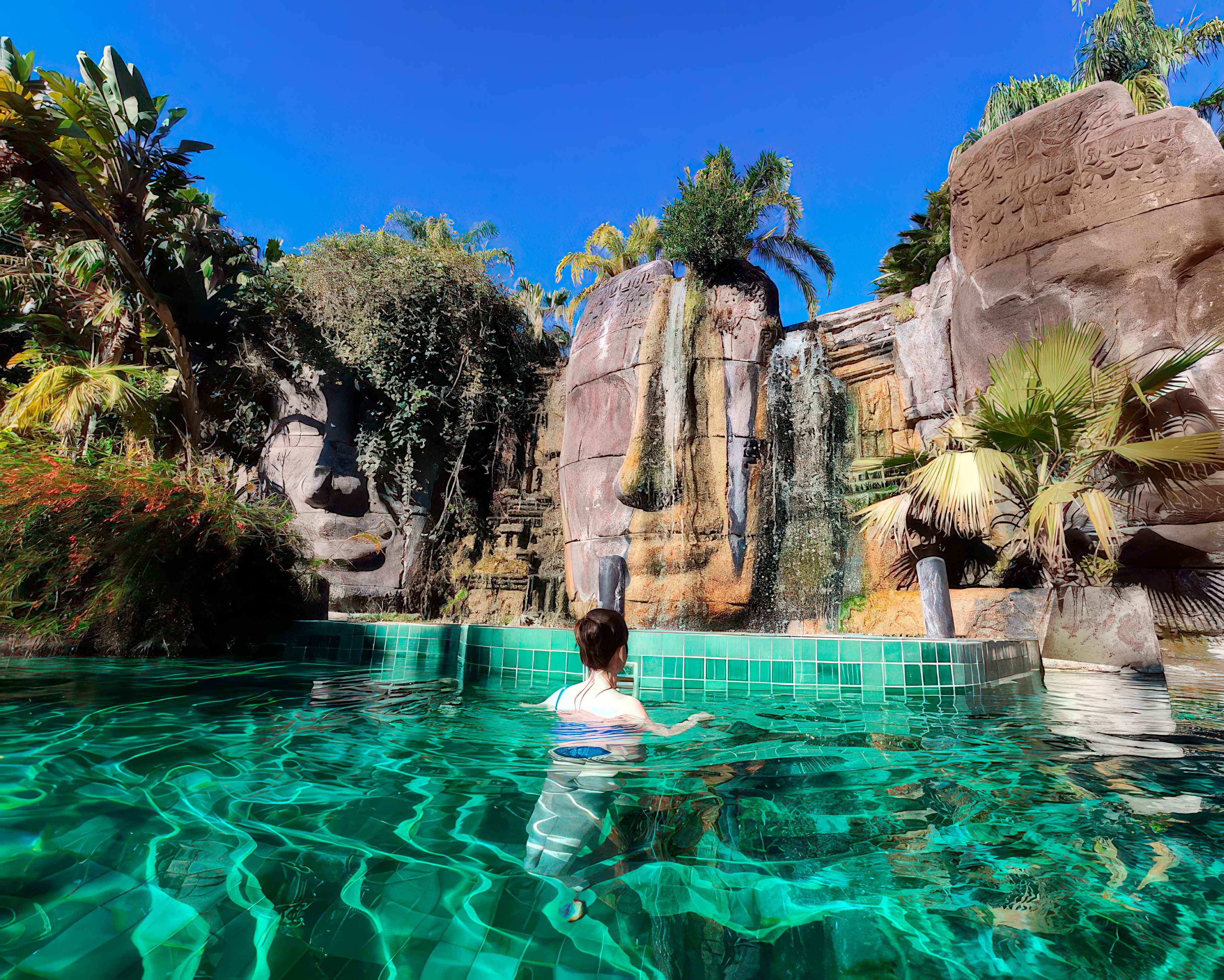 صانع منحوتات موضوعية، تصنيع منحوتات بوليستر، صناعة تماثيل راتنجية، صانع منحوتات خرسانية، صانع منحوتات ضخمة