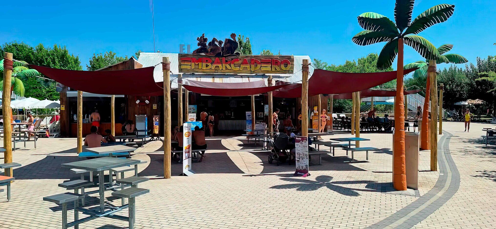 construcción de parques temáticos  