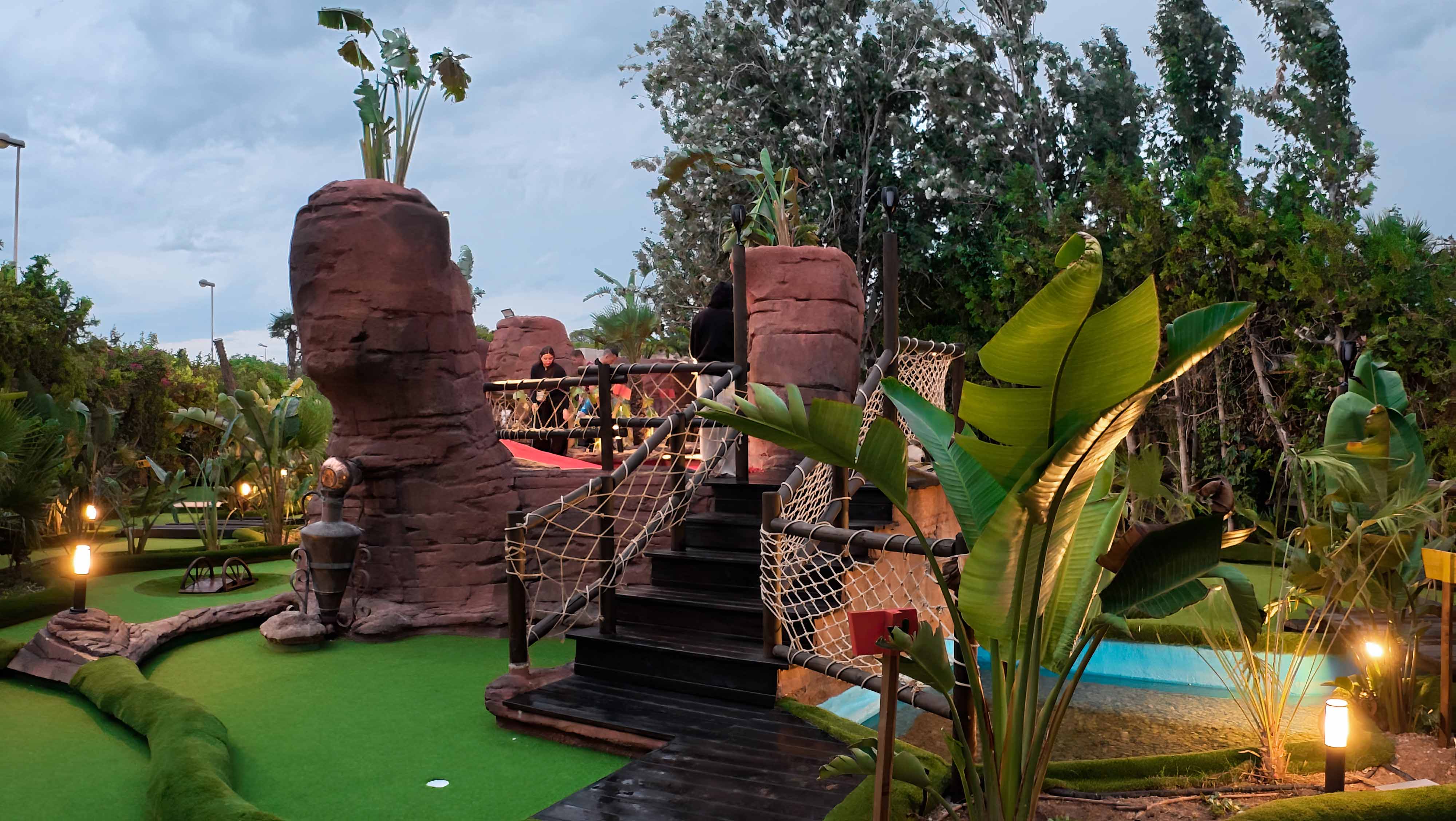 Experten für Planung und Bau von Minigolfparks Planung und Bau von Minigolfparks