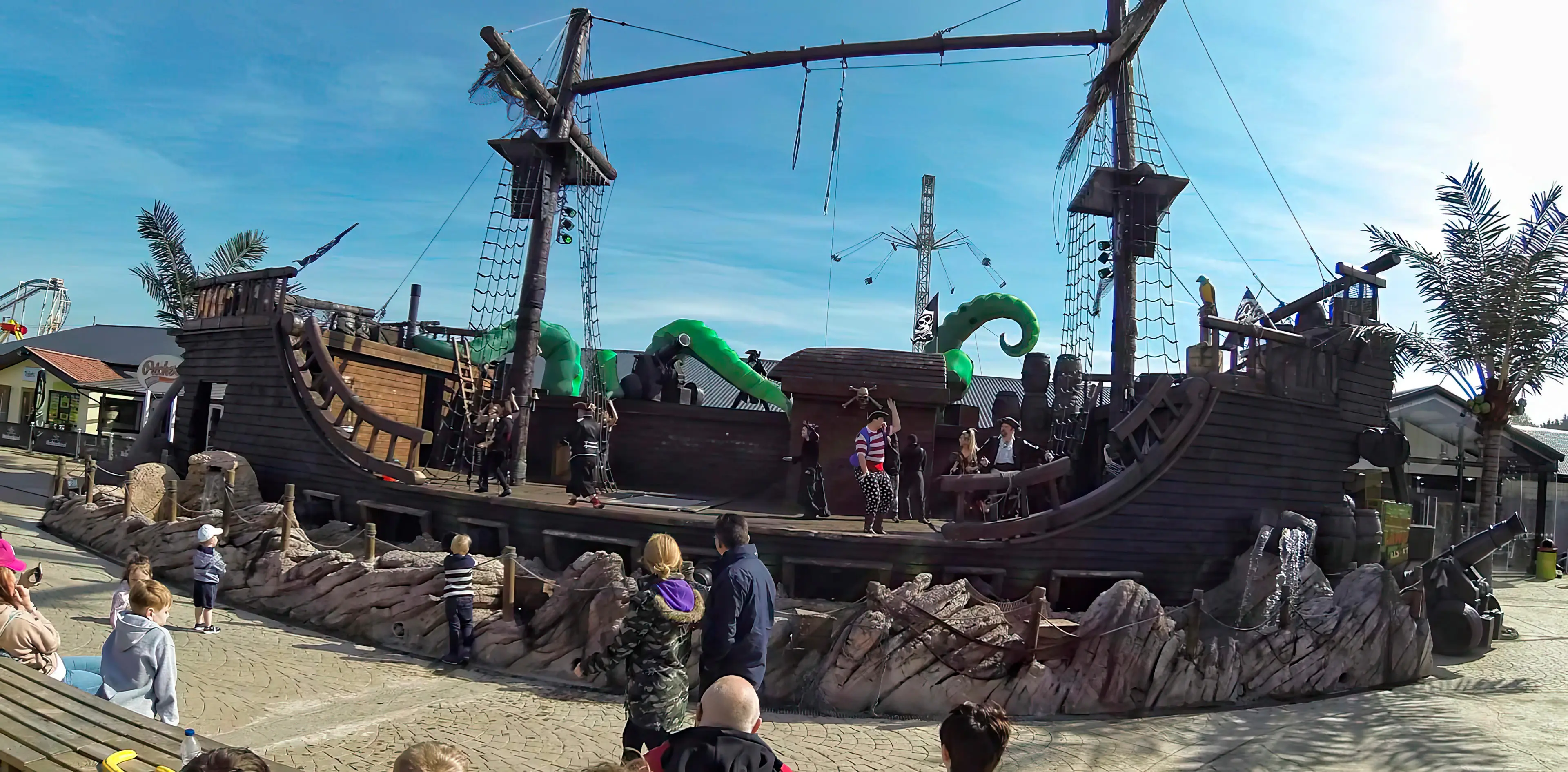 Unternehmen, das themenbezogene Musikbühnen baut Themenbühnengestaltung für Musikfestivals