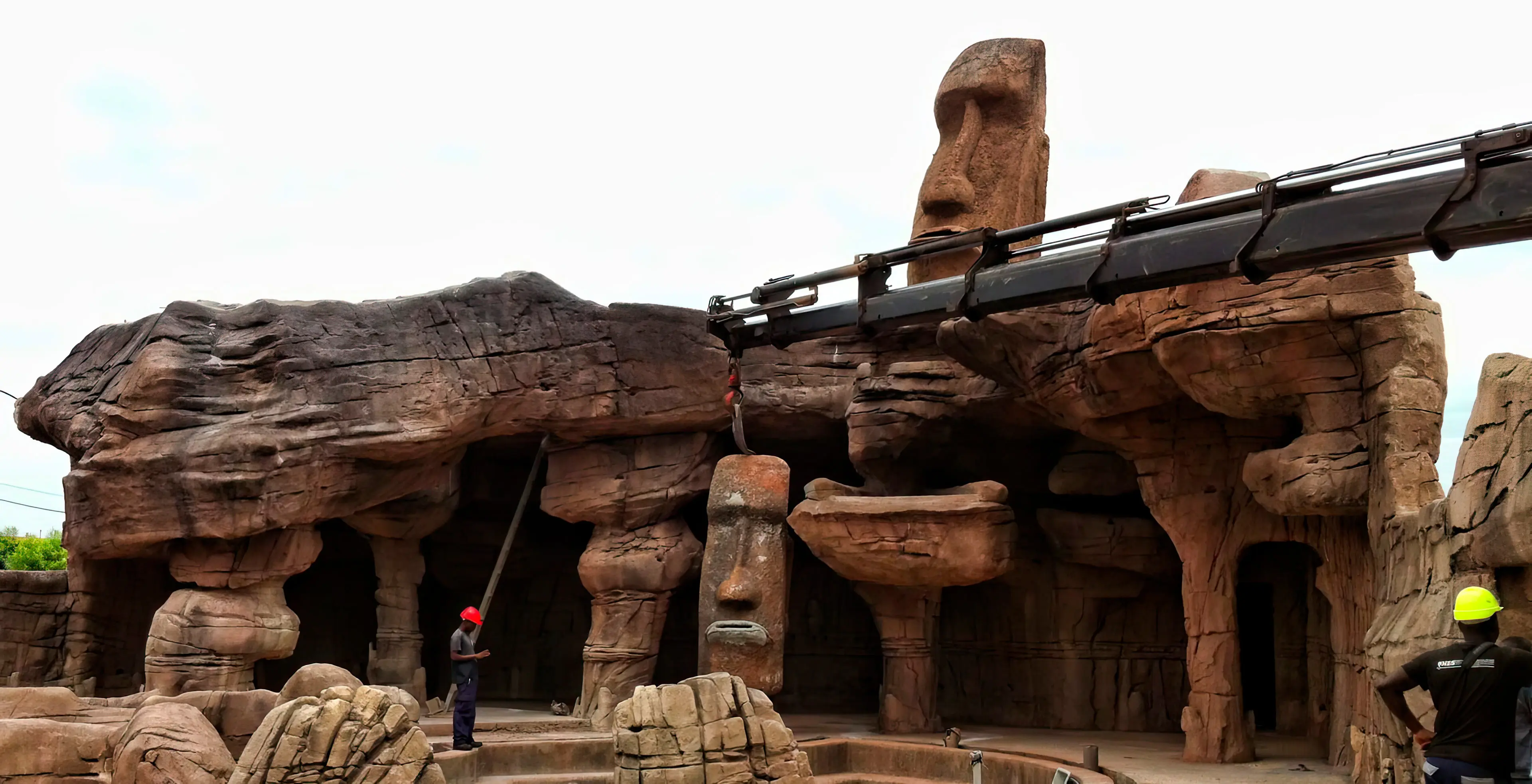 Entwurf und Bau von monumentalen Skulpturen monumentalen Skulpturen