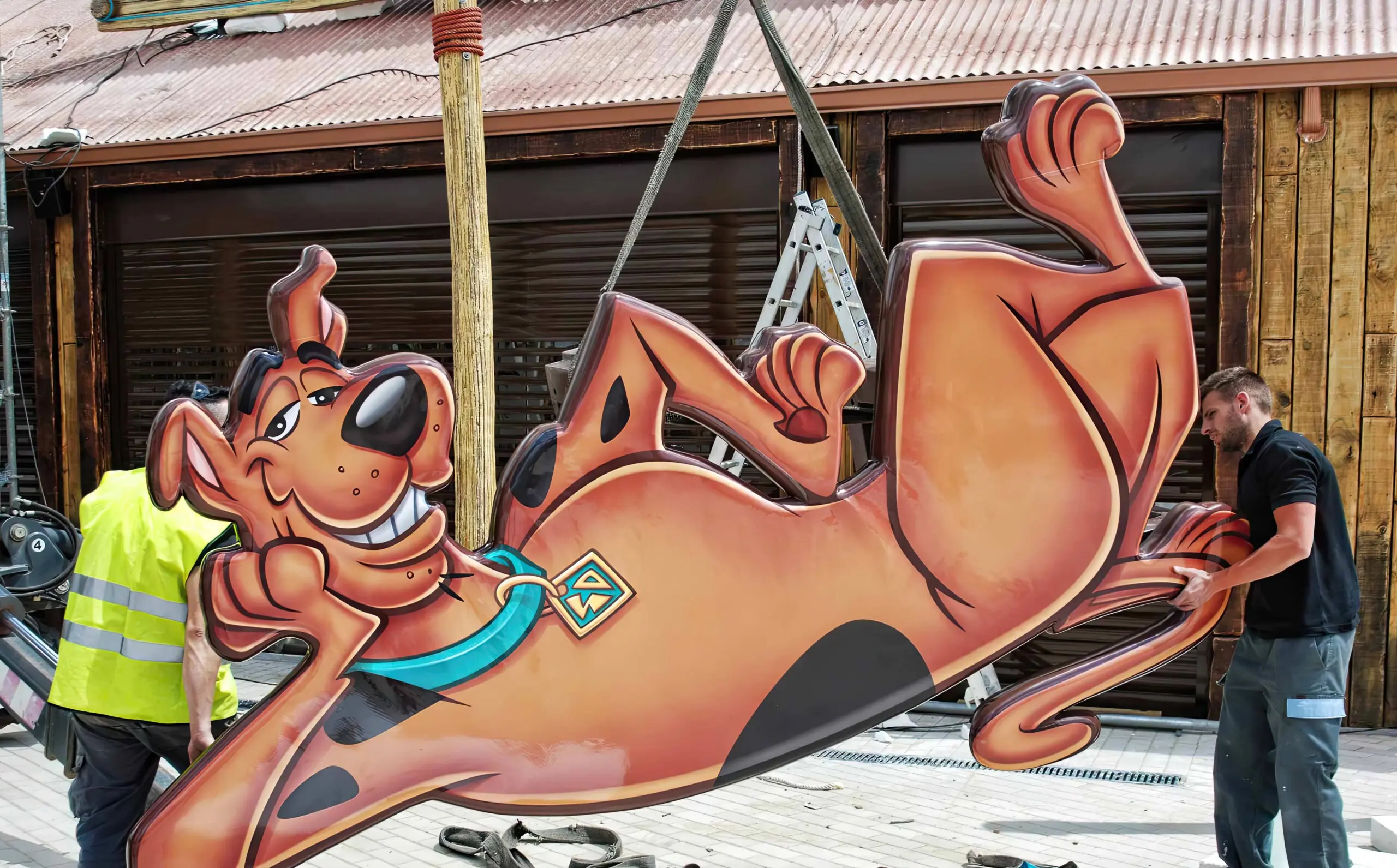 LEISURE PARK CONSTRUCTION COMPANY construction of theme parks.