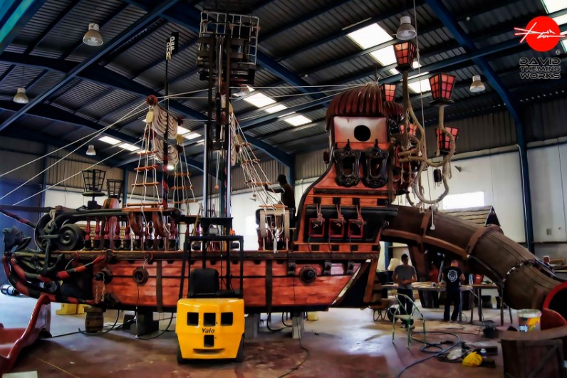 manufacturer of pirate ship with water slides.
