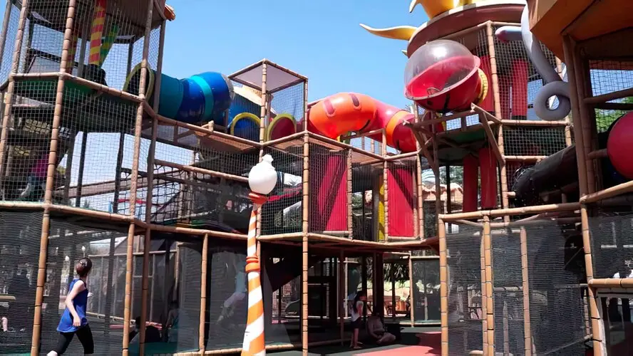 PortAventura ride theming  