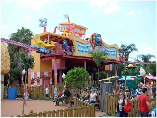 artistic construction PortAventura attractions  <br />