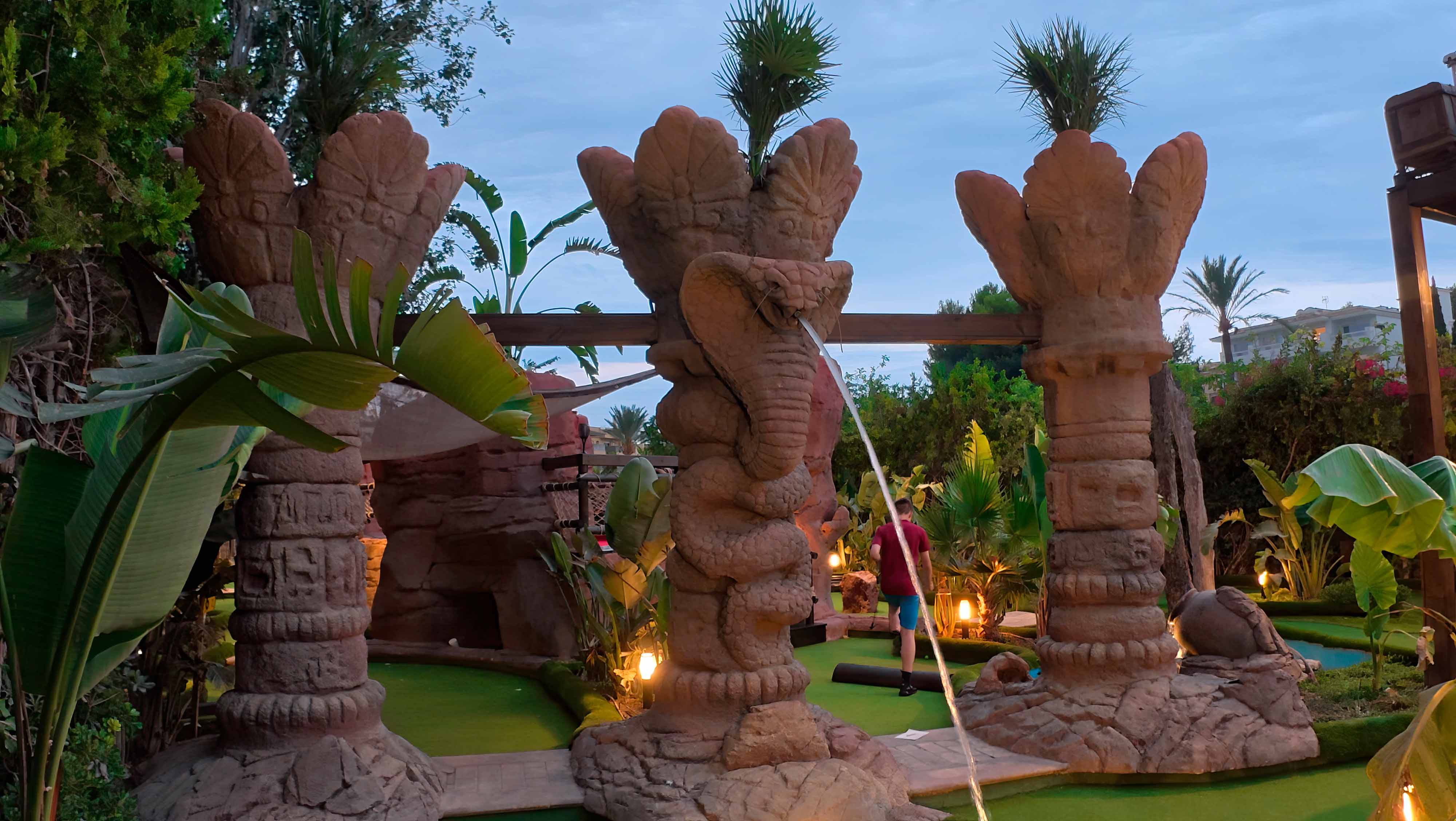 themed adventure courses mini golf course design