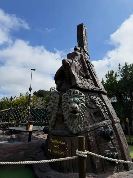 LOST ISLAND MINIGOLF MALLORCA