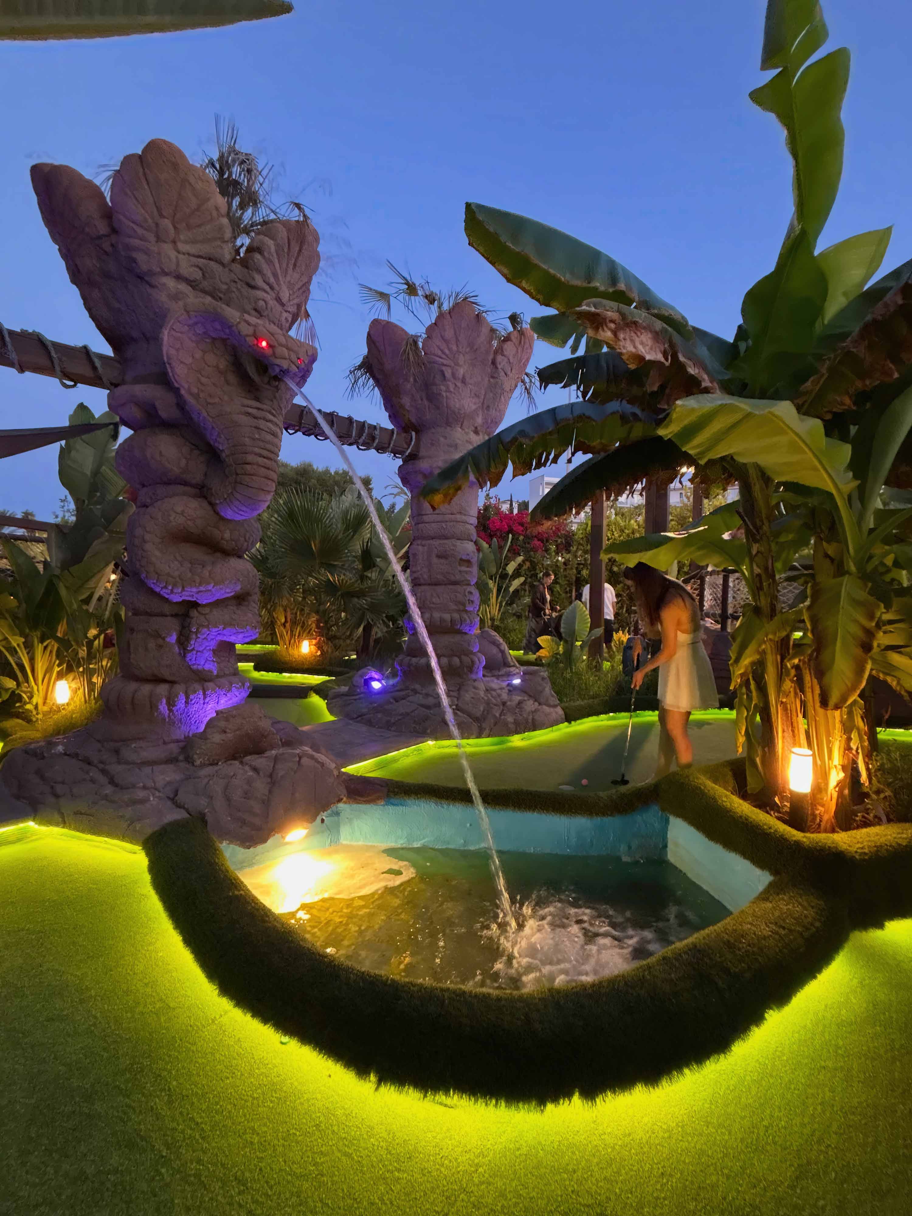 LOST ISLAND MINIGOLF MALLORCA