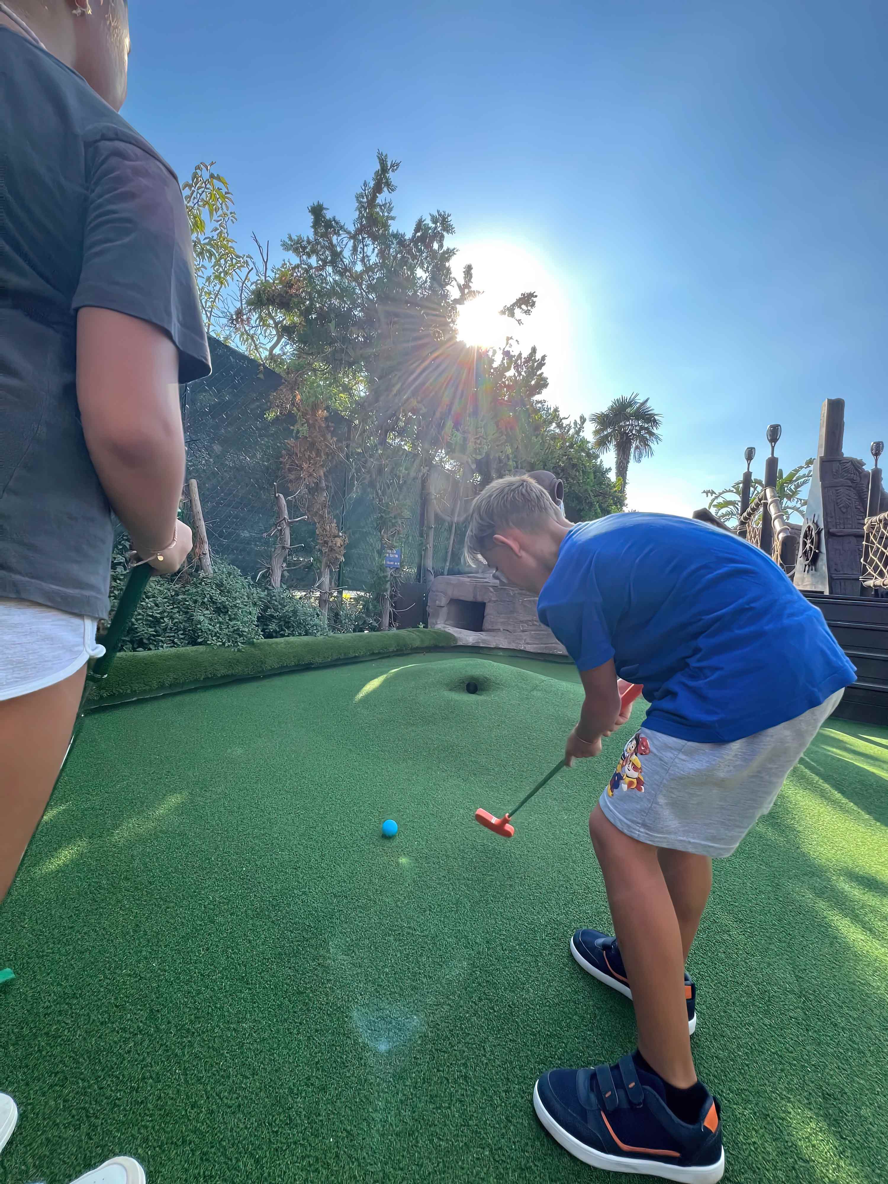 LOST ISLAND MINIGOLF MALLORCA