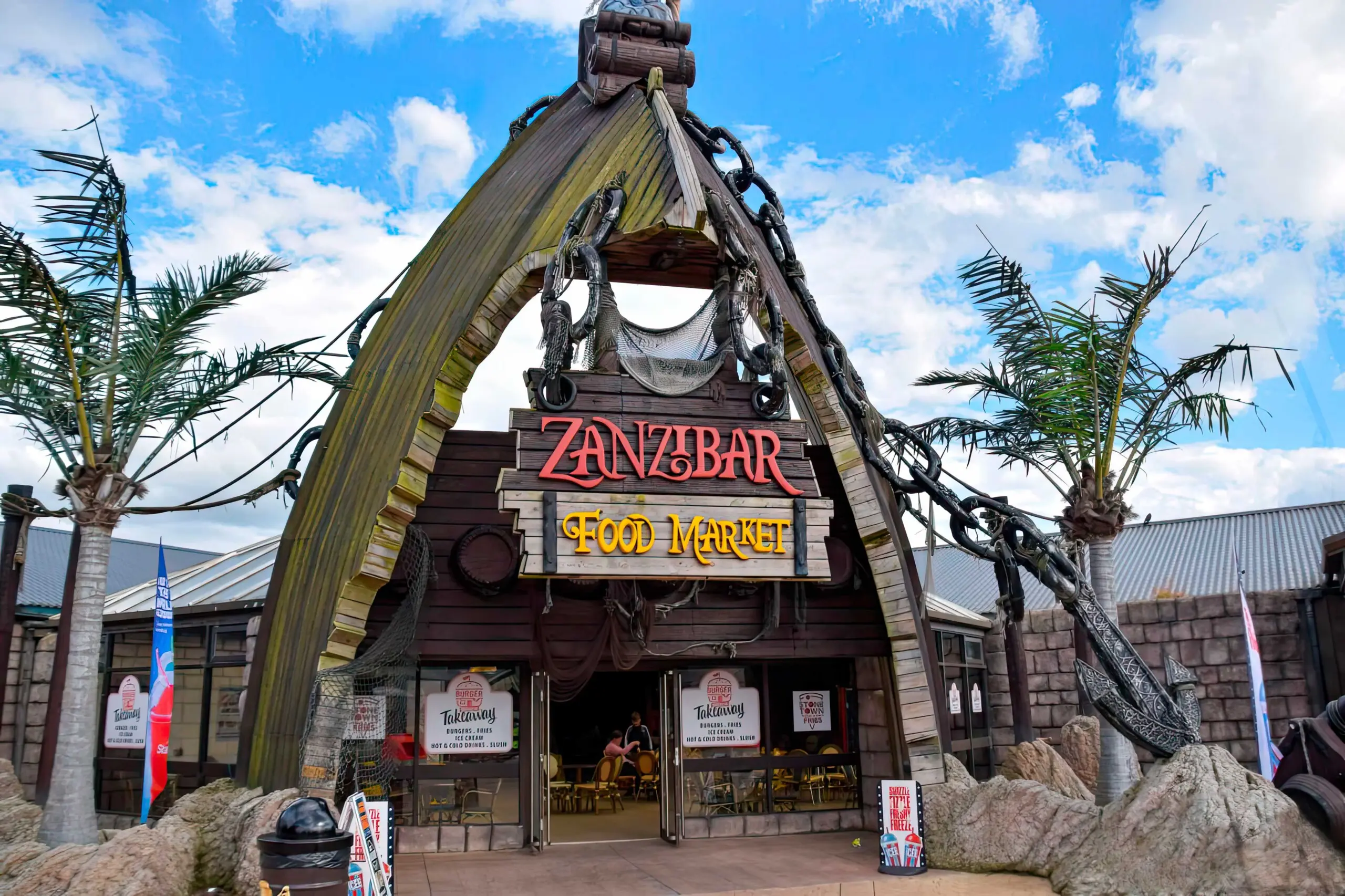 société de scénographie de festivals thématiques