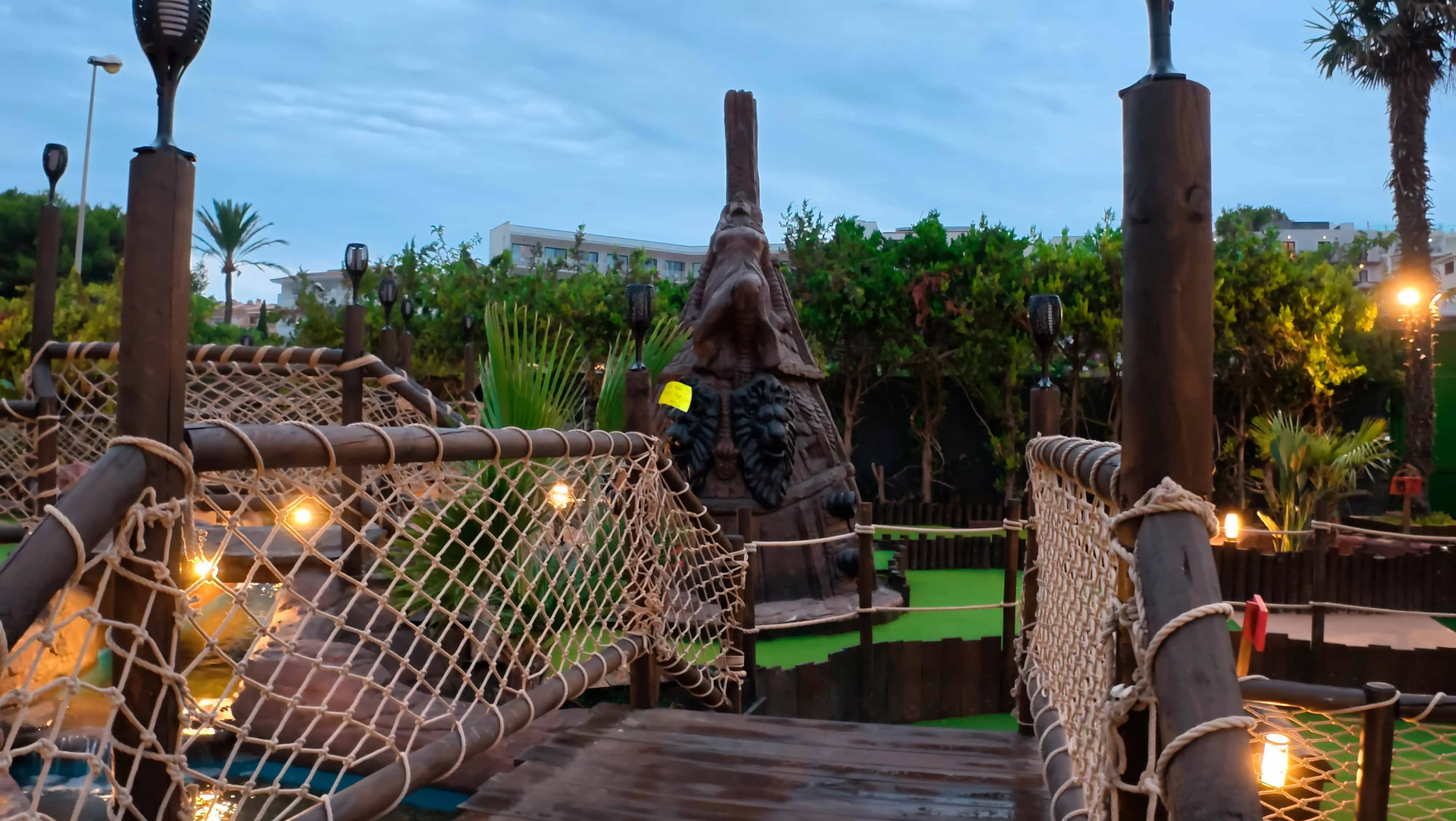 conception de sculptures construction de sculptures thématiques