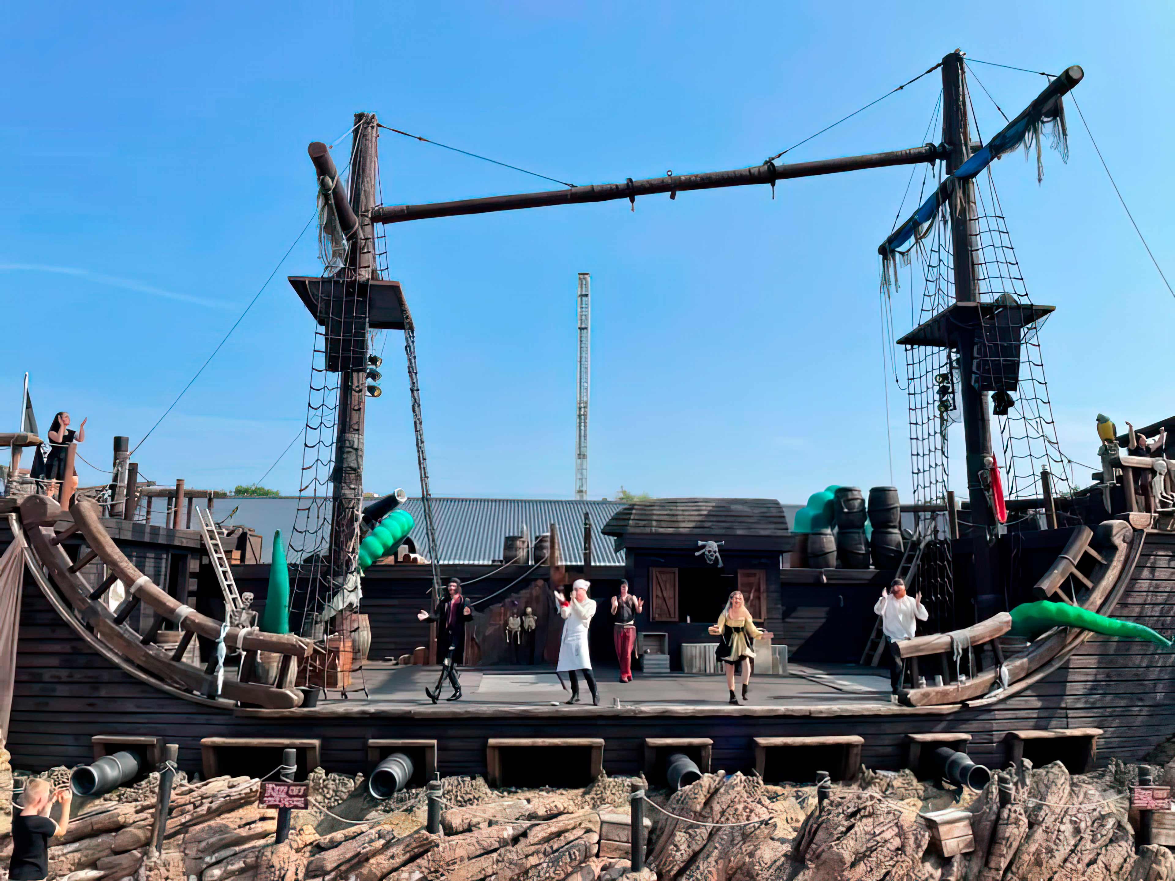 construcción de escenarios temáticos al aire libre escenarios personalizados para festivales de música electrónica, rock, etc.